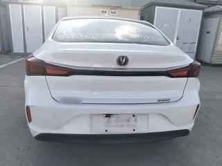 Changan Eado 2022 купить из Китая, цена 1 131 000 ₽ — Suifenhe Auto