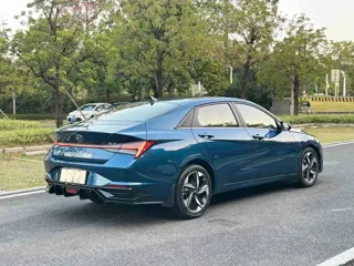 Hyundai Elantra 2023 купить из Китая, цена 1 337 000 ₽ — Suifenhe Auto