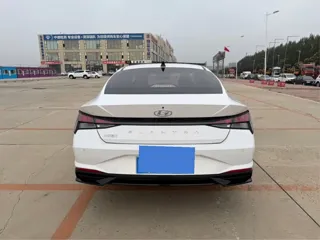 Hyundai Elantra 2023 купить из Китая, цена 1 430 000 ₽ — Suifenhe Auto