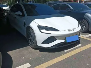 BYD Seal 2023 купить из Китая, цена 4 453 000 ₽ — Suifenhe Auto