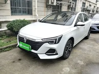 Roewe i6 Max 2026 купить из Китая, цена 2 963 000 ₽ — Suifenhe Auto