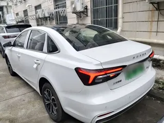 Roewe i6 Max 2026 купить из Китая, цена 2 963 000 ₽ — Suifenhe Auto