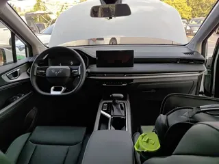 Wuling Jiachen 2026 купить из Китая, цена 1 810 000 ₽ — Suifenhe Auto