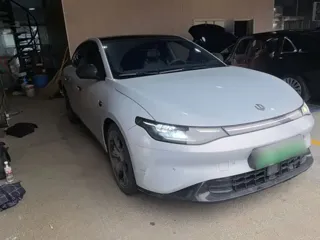 Leapmotor C01 2023 купить из Китая, цена 3 946 000 ₽ — Suifenhe Auto