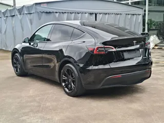 Tesla Model Y 2023 купить из Китая, цена 4 874 000 ₽ — Suifenhe Auto