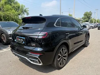 Hongqi HS5 2025 купить из Китая, цена 3 610 000 ₽ — Suifenhe Auto