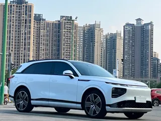 Xpeng G9 2023 купить из Китая, цена 5 392 000 ₽ — Suifenhe Auto