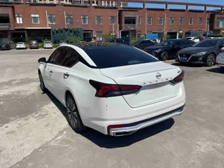 Nissan Teana 2023 купить из Китая, цена 2 048 000 ₽ — Suifenhe Auto