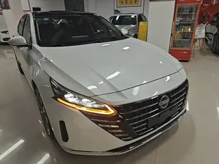 Nissan Teana 2023 купить из Китая, цена 2 007 000 ₽ — Suifenhe Auto