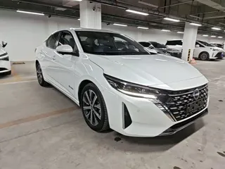 Nissan Sylphy 2023 купить из Китая, цена 1 931 000 ₽ — Suifenhe Auto