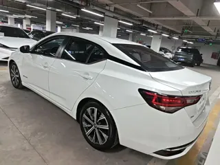 Nissan Sylphy 2023 купить из Китая, цена 1 931 000 ₽ — Suifenhe Auto