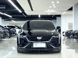 Cadillac CT4 2024 купить из Китая, цена 3 143 000 ₽ — Suifenhe Auto