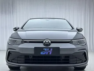 Volkswagen Golf 2022 купить из Китая, цена 1 923 000 ₽ — Suifenhe Auto