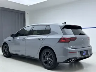 Volkswagen Golf 2022 купить из Китая, цена 1 923 000 ₽ — Suifenhe Auto