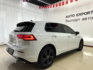 Volkswagen Golf 2023 купить из Китая, цена 2 266 000 ₽ — Suifenhe Auto