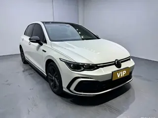 Volkswagen Golf 2022 купить из Китая, цена 1 818 000 ₽ — Suifenhe Auto