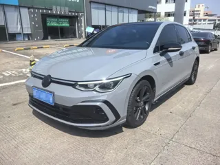 Volkswagen Golf 2022 купить из Китая, цена 1 607 000 ₽ — Suifenhe Auto