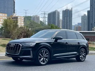 Audi Q7 2024 купить из Китая, цена 10 088 000 ₽ — Suifenhe Auto