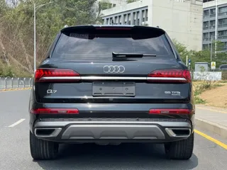 Audi Q7 2024 купить из Китая, цена 10 088 000 ₽ — Suifenhe Auto