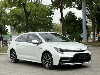 Toyota Levin 2023 купить из Китая, цена 1 628 000 ₽ — Suifenhe Auto