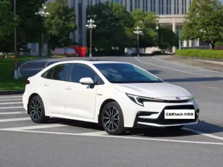 Toyota Levin 2023 купить из Китая, цена 1 848 000 ₽ — Suifenhe Auto