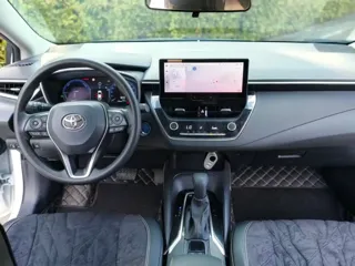 Toyota Levin 2023 купить из Китая, цена 1 848 000 ₽ — Suifenhe Auto