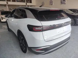 Volkswagen ID.4 X 2023 купить из Китая, цена 1 964 000 ₽ — Suifenhe Auto