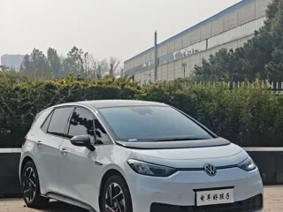 Volkswagen ID.3 2023 купить из Китая, цена 1 803 000 ₽ — Suifenhe Auto