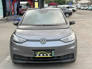 Volkswagen ID.3 2023 купить из Китая, цена 1 852 000 ₽ — Suifenhe Auto