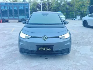 Volkswagen ID.3 2023 купить из Китая, цена 1 626 000 ₽ — Suifenhe Auto