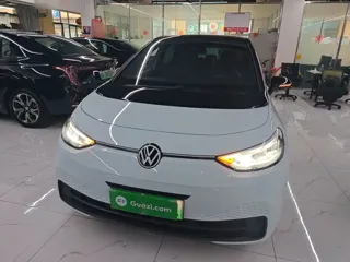 Volkswagen ID.3 2023 купить из Китая, цена 1 672 000 ₽ — Suifenhe Auto