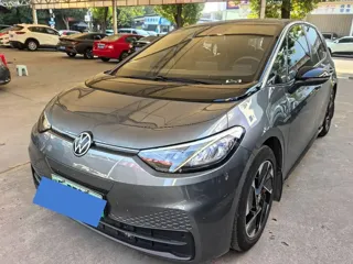Volkswagen ID.3 2023 купить из Китая, цена 1 852 000 ₽ — Suifenhe Auto