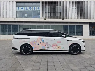 Xpeng X9 2024 купить из Китая, цена 7 861 000 ₽ — Suifenhe Auto