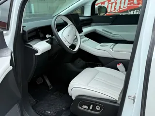 Xpeng X9 2024 купить из Китая, цена 7 876 000 ₽ — Suifenhe Auto