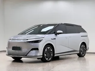Xpeng X9 2024 купить из Китая, цена 7 769 000 ₽ — Suifenhe Auto