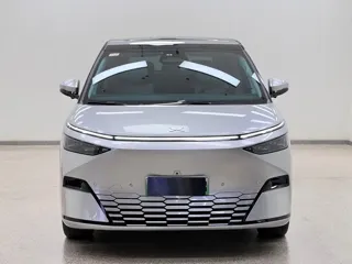 Xpeng X9 2024 купить из Китая, цена 7 769 000 ₽ — Suifenhe Auto