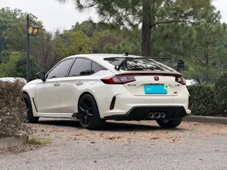 Honda Civic 2025 купить из Китая, цена 7 330 000 ₽ — Suifenhe Auto