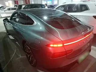 Xpeng P7 2023 купить из Китая, цена 4 605 000 ₽ — Suifenhe Auto