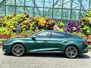 MG 7 2024 купить из Китая, цена 2 501 000 ₽ — Suifenhe Auto