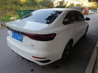 Geely Emgrand 2023 купить из Китая, цена 1 071 000 ₽ — Suifenhe Auto