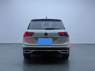 Volkswagen Tiguan 2024 купить из Китая, цена 3 349 000 ₽ — Suifenhe Auto