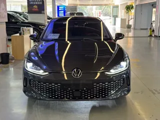 Volkswagen Lamando 2023 купить из Китая, цена 1 636 000 ₽ — Suifenhe Auto