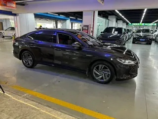 Volkswagen Lamando 2023 купить из Китая, цена 1 636 000 ₽ — Suifenhe Auto