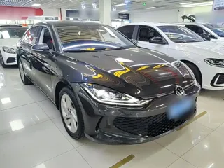 Volkswagen Lamando 2023 купить из Китая, цена 1 692 000 ₽ — Suifenhe Auto