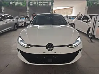 Volkswagen Lamando 2023 купить из Китая, цена 1 656 000 ₽ — Suifenhe Auto