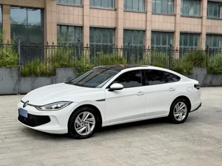Volkswagen Lamando 2023 купить из Китая, цена 1 535 000 ₽ — Suifenhe Auto