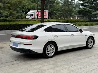 Volkswagen Lamando 2023 купить из Китая, цена 1 535 000 ₽ — Suifenhe Auto