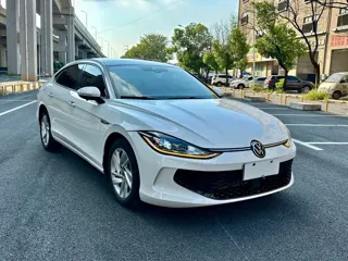 Volkswagen Lamando 2023 купить из Китая, цена 1 321 000 ₽ — Suifenhe Auto