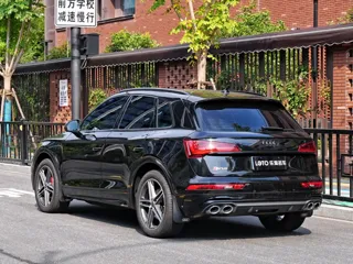 Audi SQ5 2024 купить из Китая, цена 8 450 000 ₽ — Suifenhe Auto