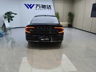 Volvo S90 2024 купить из Китая, цена 4 925 000 ₽ — Suifenhe Auto